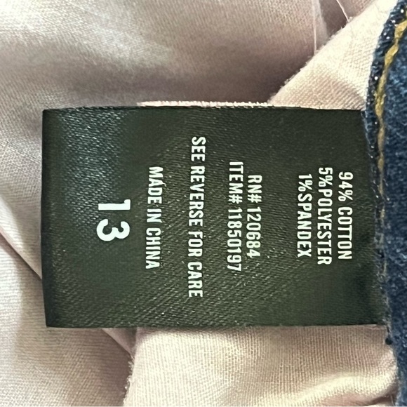 HT Denim Blue Cropped Jeans pink Tint with Distressed Hem and Faded Look - Picture 5 of 6